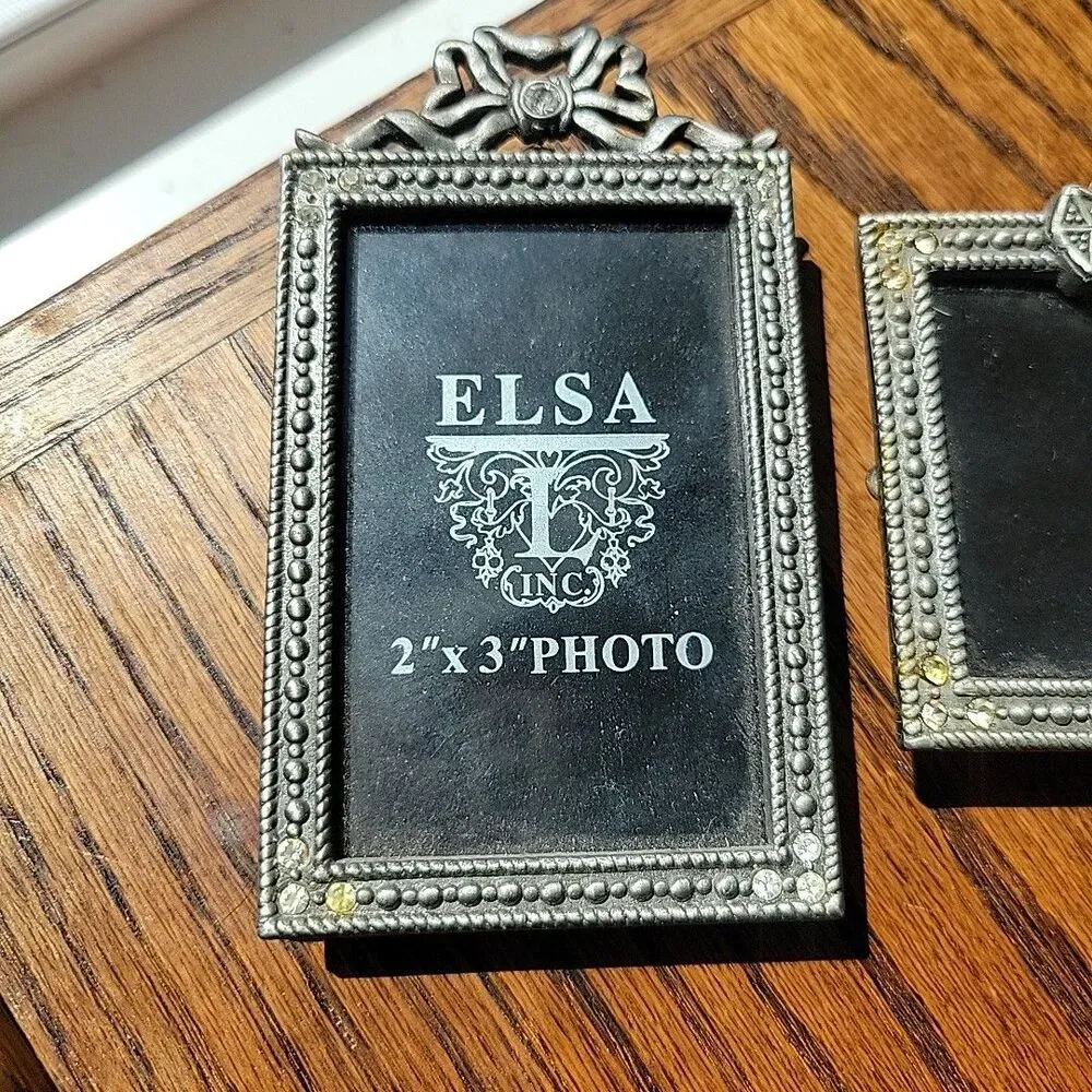 Vtg Pair Elsa Inc 2 x 3 photo frames Miniature Victorian Art Nouveau Bow Style